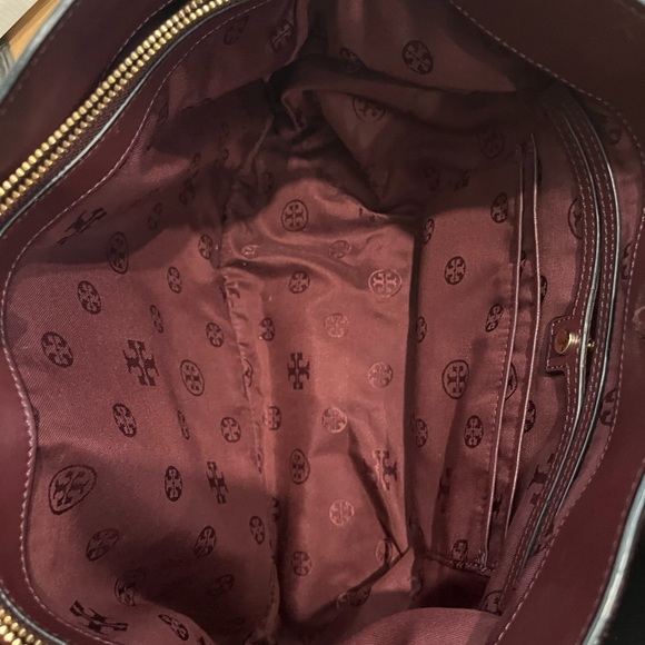 Tory Burch suede bag with gold chain straps - Picture 9 of 10